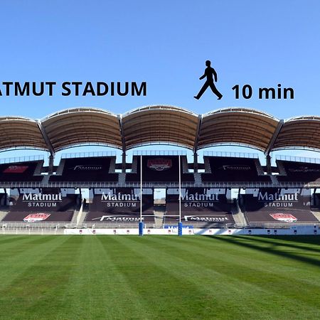 Lionne-Stade Du Lou Lione Esterno foto