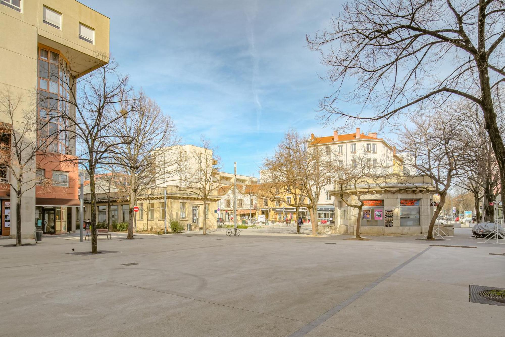 Lionne-Stade Du Lou Lione Esterno foto